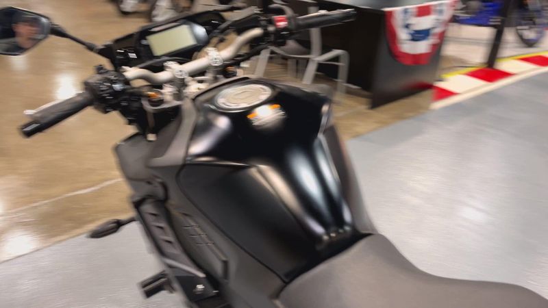 Used 2019 Yamaha MT-10 CA Image 2
