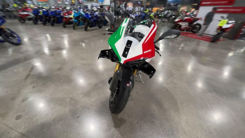 Used 2025 Ducati PANIGALE V4 TRICOLORE Image 3