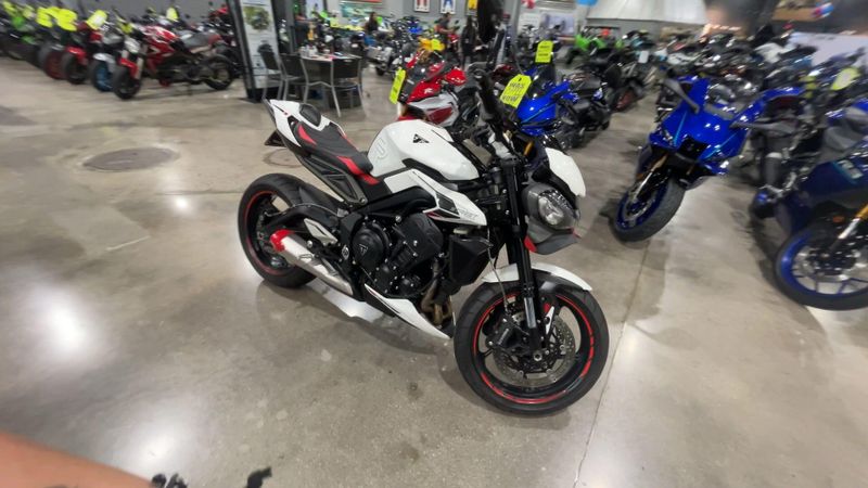 Used 2024 Triumph Street Triple 765 R Image 2
