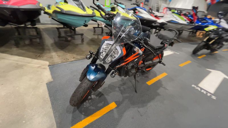 Used 2022 KTM 890 DUKE R Image 4
