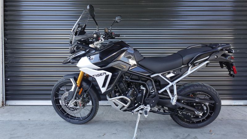 New 2025 Triumph Tiger 900 Rally Pro 