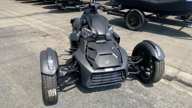2023 Can-Am F1PC  in a BLACK/ CUSTOM exterior color. Del Amo Motorsports of Long Beach (562) 362-3160 delamomotorsports.com 