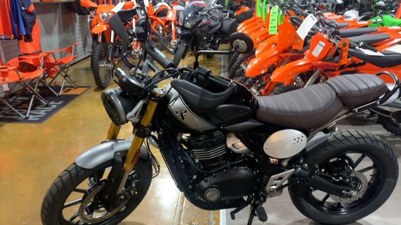New 2025 Triumph SCRAMBLER 400 X Image 6