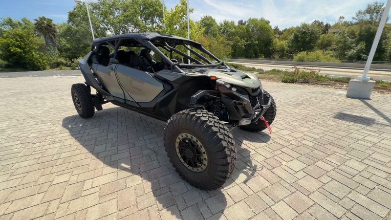 New 2026 Can-Am MAVERICK R MAX X RC WITH SMART-SHOX 999T DCT Image 3