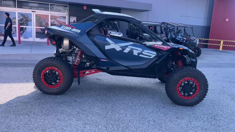 New 2026 Can-Am MAVERICK R X RS WITH SMART-SHOX 999T DCT Image 5