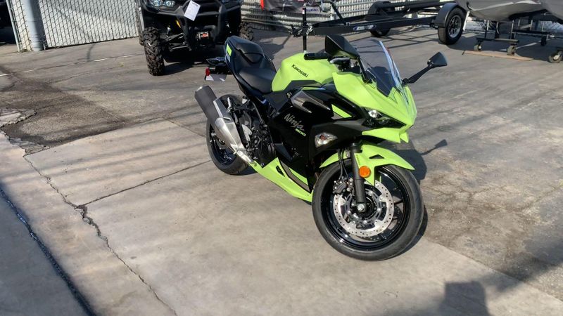 New 2026 Kawasaki NINJA 500 SE ABS Image 3
