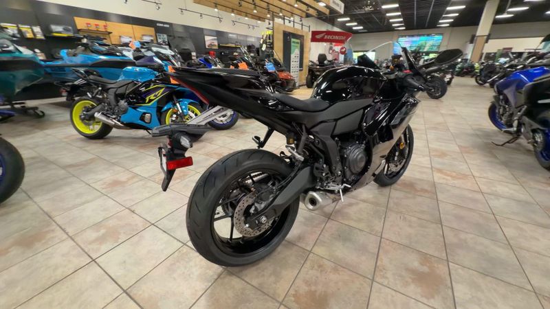 New 2026 Yamaha YZF-R7 Image 9