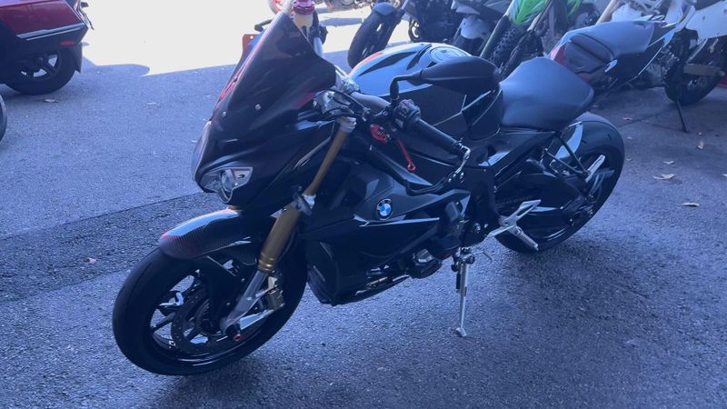 Used 2021 BMW S 1000 R Image 8