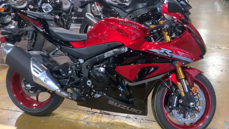 New 2025 Suzuki GSX-R1000R Image 8