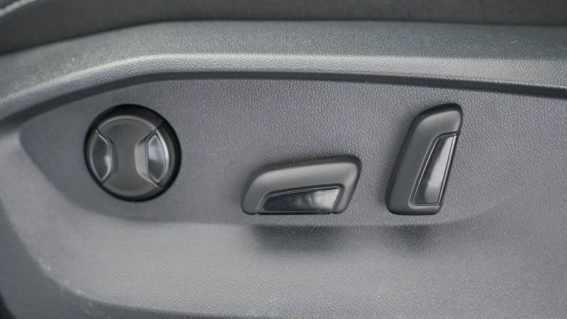 2024 Volkswagen Taos 1.5T SEImage 21