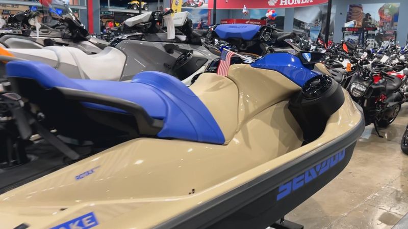 New 2025 Sea-Doo WAKE 170 (SOUND SYTEM) Image 2