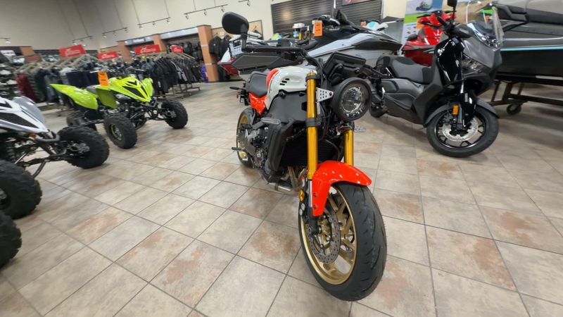 New 2026 Yamaha XSR900 Image 3