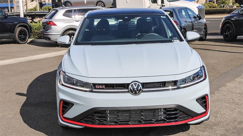 2025 Volkswagen Jetta GLI 2.0T AutobahnImage 6