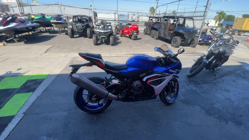 New 2027 Suzuki GSX-R1000 40TH ANNIVERSARY EDITION Image 4