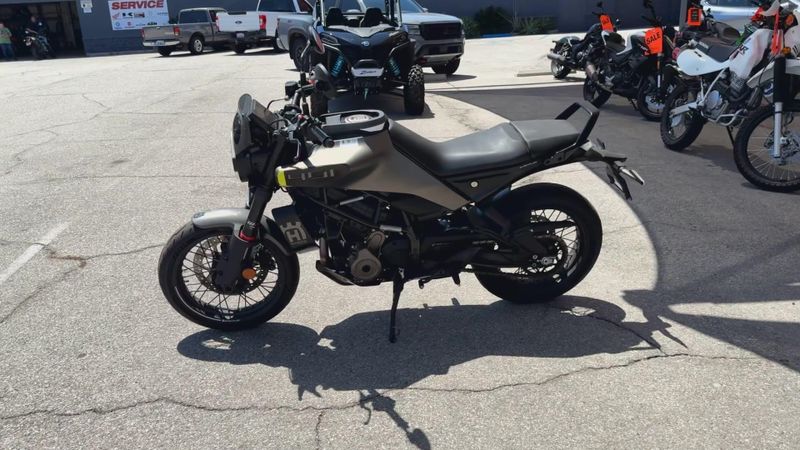 Used 2024 Husqvarna SVARTPILEN 401 Image 5