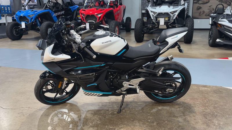 Used 2023 CFMOTO 450SS Image 5
