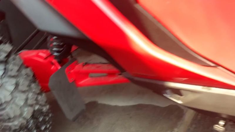 New 2025 Can-Am MAVERICK R MAX X 999T DCT Image 8