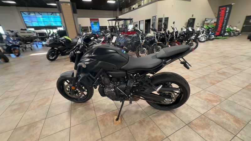 Used 2022 Yamaha MT-07 CA Image 6