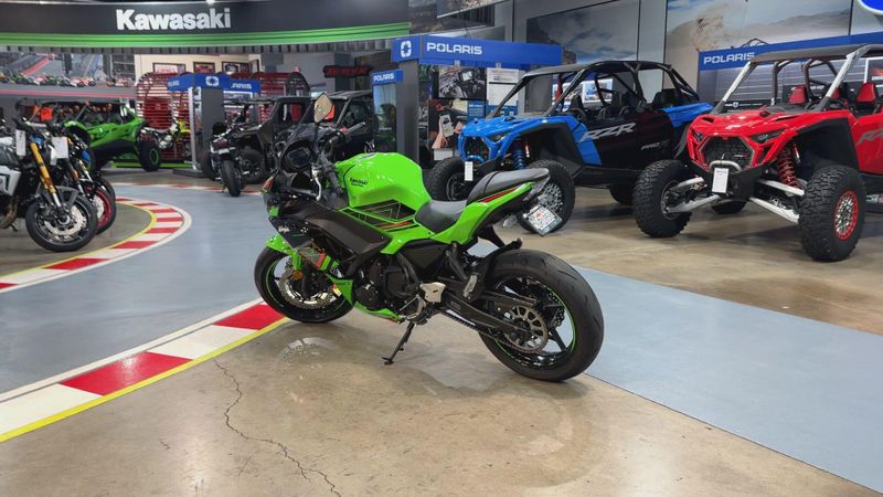 Used 2024 Kawasaki NINJA 650 Image 2