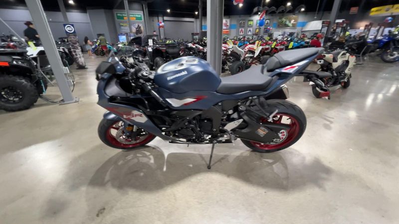 New 2027 Kawasaki NINJA ZX-6R ABS Image 6
