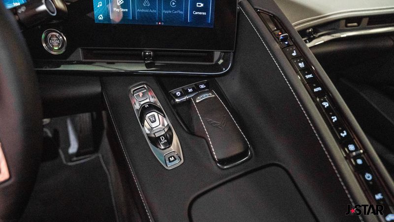 2025 Chevrolet Corvette Stingray photo 8