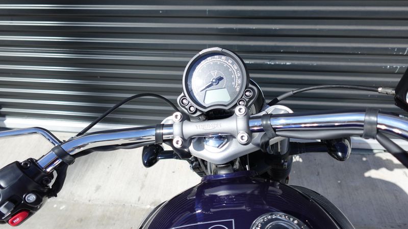 New 2025 Triumph Bonneville Speedmaster Base 