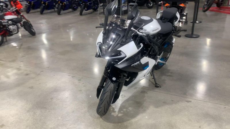 New 2025 CFMOTO 675SS Image 4