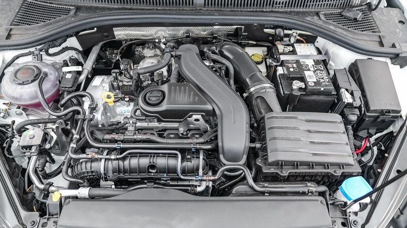 New 2025 Volkswagen Jetta 1.5T SEImage 12