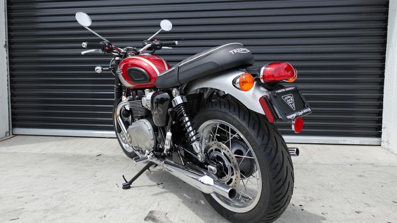 New 2025 Triumph Bonneville T120 Elvis Edition Euro 5a 