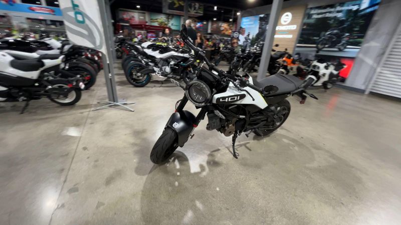 Used 2024 Husqvarna VITPILEN 401 Image 4