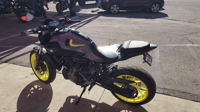 Used 2016 Yamaha FZ 07 Image 9