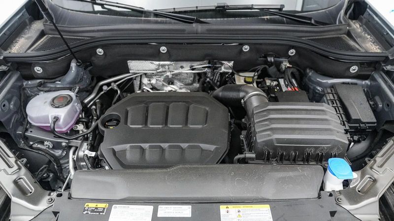 2025 Volkswagen Atlas 2.0T SE w/TechnologyImage 12