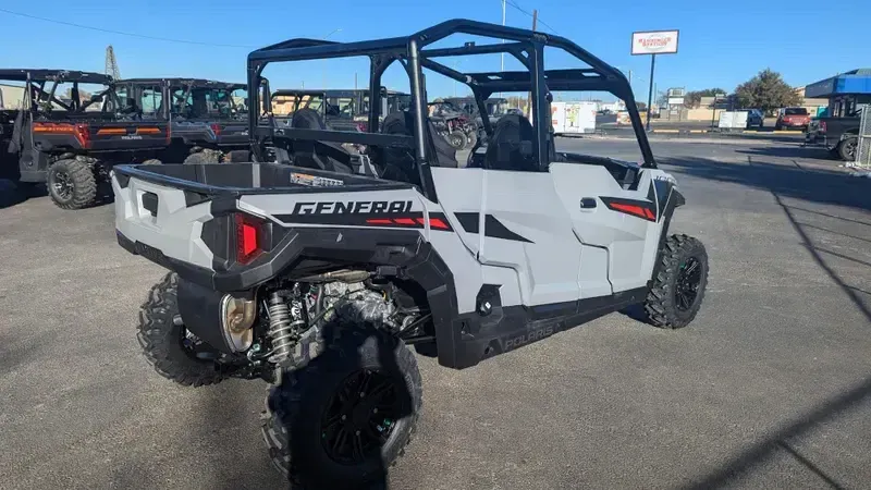 2025 Polaris GENERAL 4 1000 SPORT GHOST GRAYImage 6