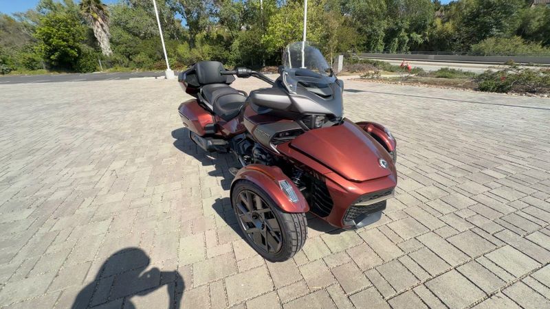 New 2026 Can-Am SPYDER F3 LIMITED SPECIAL SERIES (SE6) Image 3