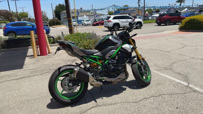Used 2025 Kawasaki Z900 SE ABS Image 9