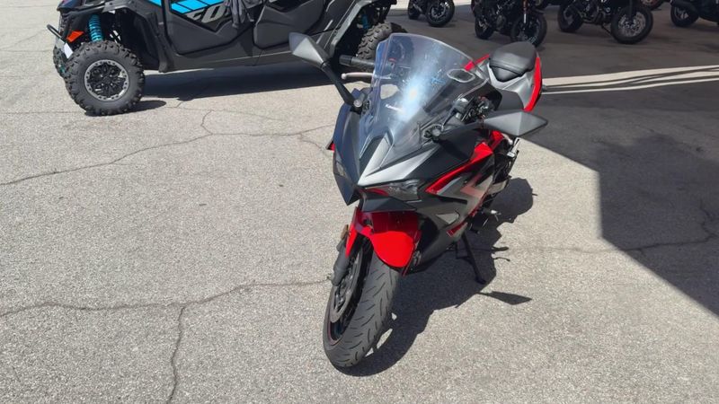 Used 2024 Kawasaki Ninja 500 SE ABS Image 8