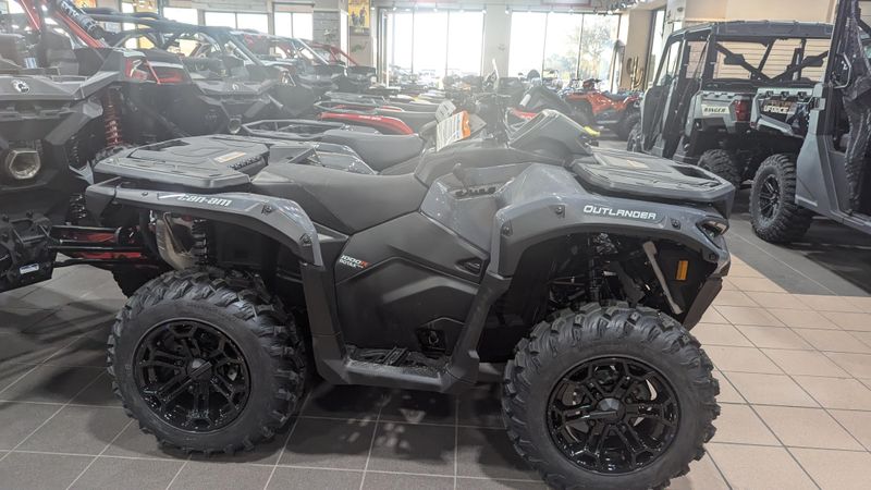 2025 Can-Am OUTLANDER DPS 1000 GRANITE GRAY Image 1