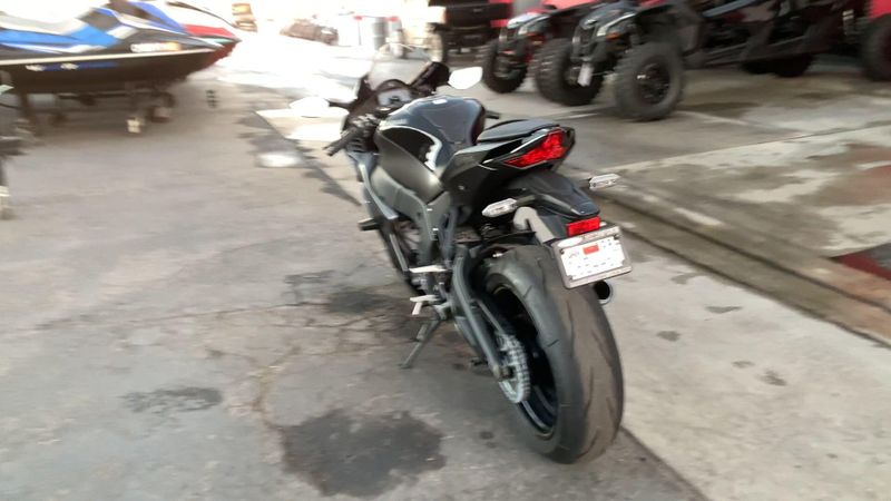 Used 2023 Kawasaki Ninja ZX-10R KRT Edition Image 7