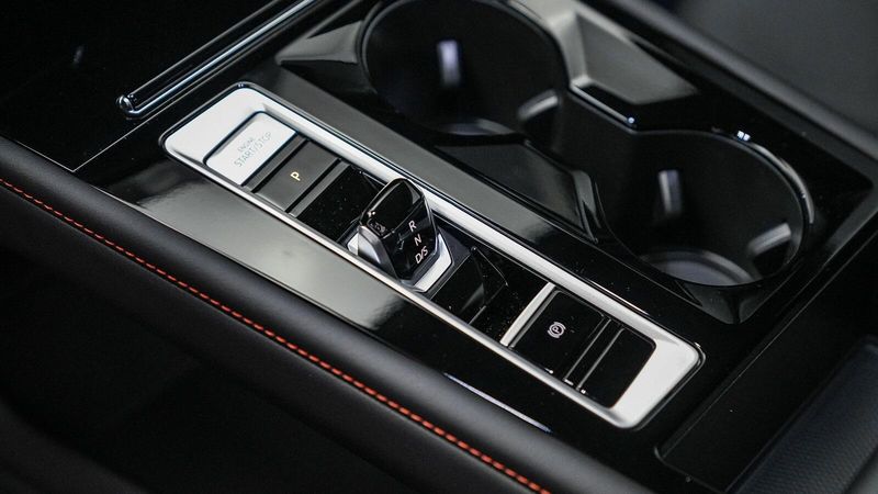 New 2025 Volkswagen Atlas 2.0T Peak EditionImage 20