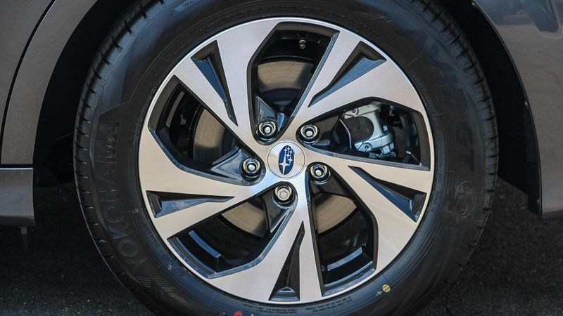 New 2025 Subaru Legacy PremiumImage 10