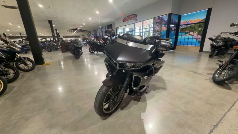 Used 2018 Yamaha Star Venture Image 4