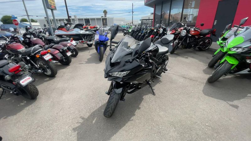 Used 2024 Kawasaki NINJA ZX-4RR Image 7