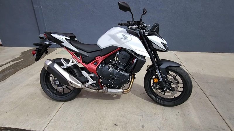 New 2025 Honda CB750 HORNET Image 5