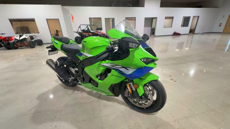 New 2026 Kawasaki NINJA ZX-10R ABS Image 9