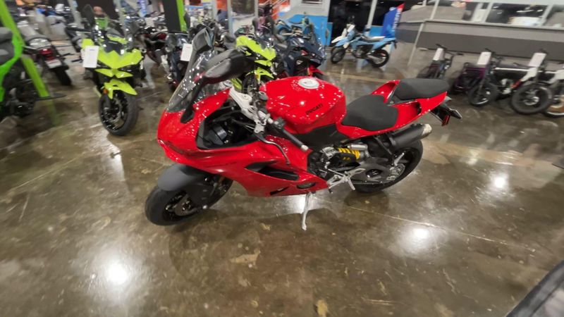 New 2026 Ducati PANIGALE V2 896 Image 4