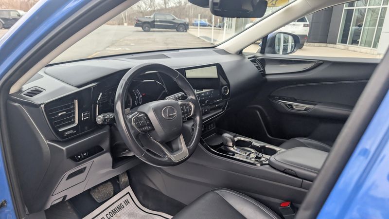 Used 2022 Lexus NX 350Image 17