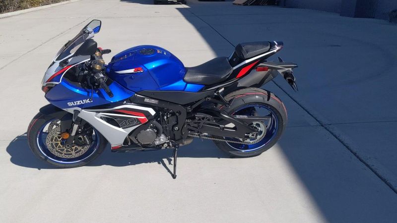 New 2027 Suzuki GSX-R1000 40TH ANNIVERSARY EDITION Image 9