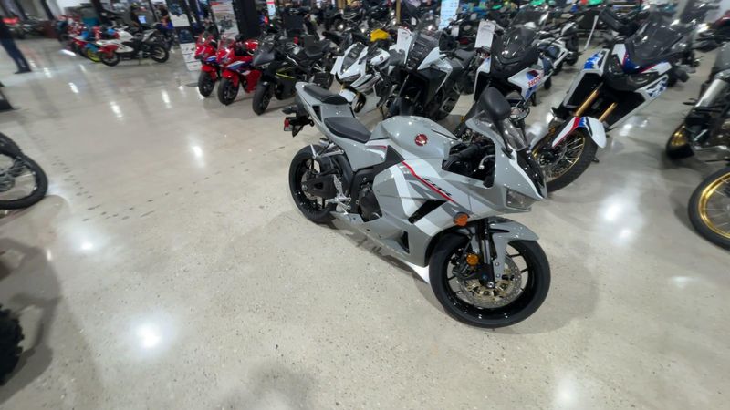 New 2026 Honda CBR600RR Image 4