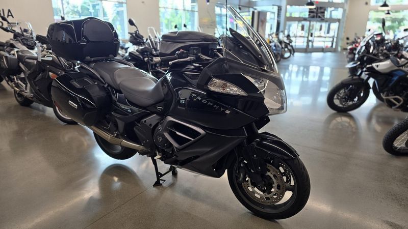 Used 2016 Triumph TROPHY SE 