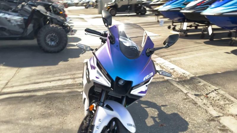 New 2025 Yamaha YZF-R3 ABS Image 6